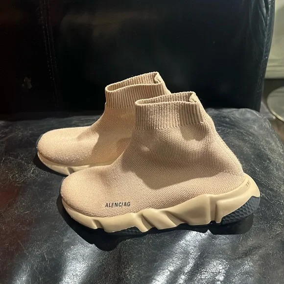Balenciaga shoes for toddler - Picture 1 of 5